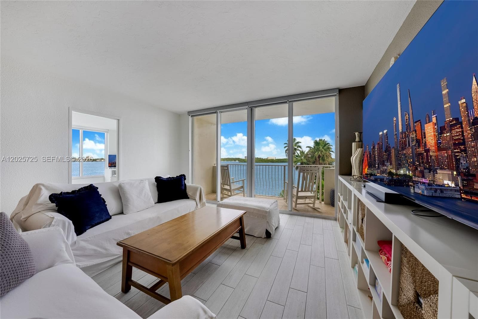 ISLAND POINTE CONDO · #4R in Bay Harbor Islands - Photo 9