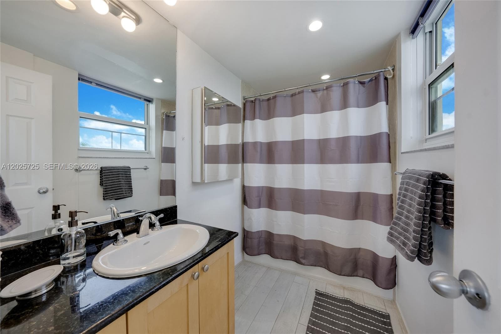 ISLAND POINTE CONDO · #4R in Bay Harbor Islands - Photo 15