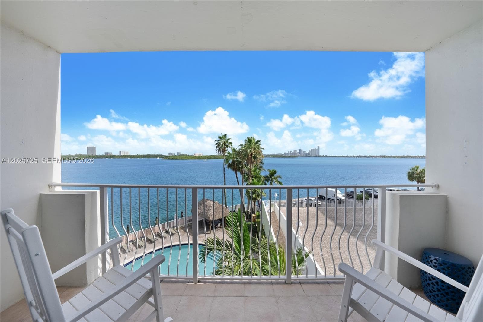 ISLAND POINTE CONDO · #4R in Bay Harbor Islands - Photo 4