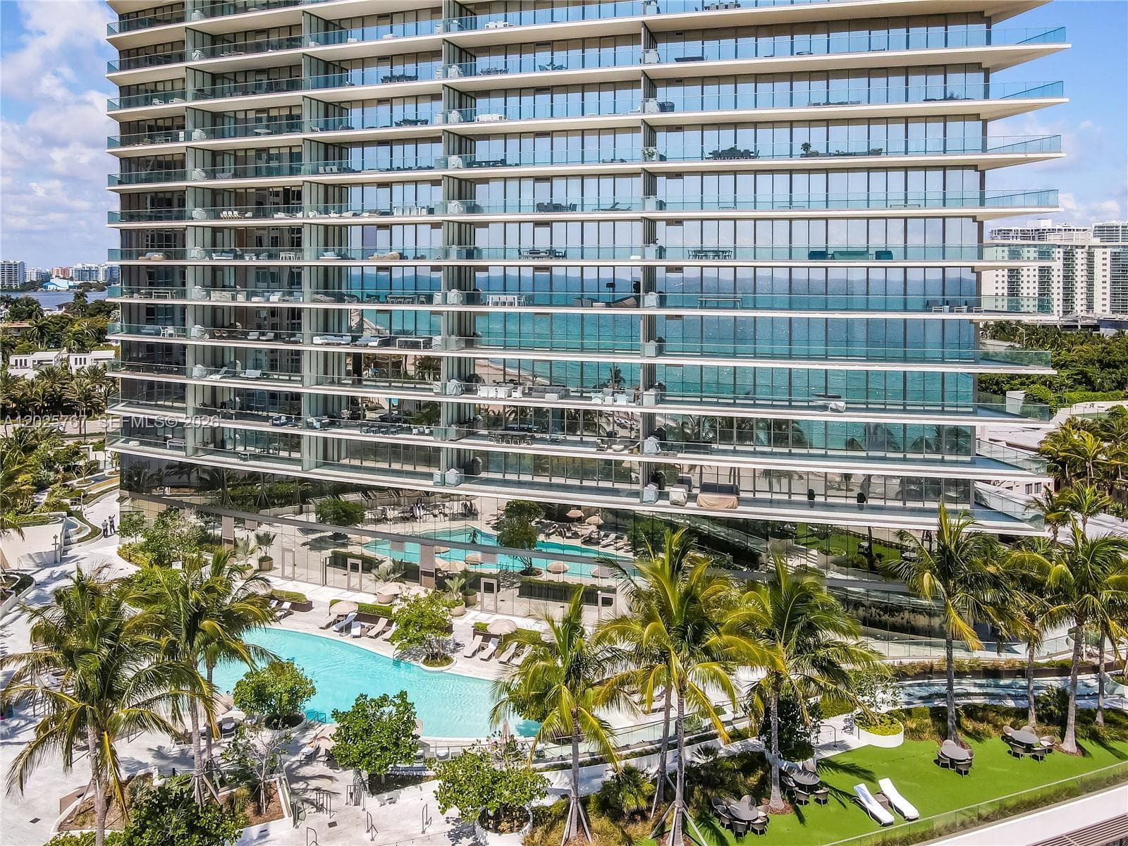 Residences by Armani Casa · #3504 in Sunny Isles Beach - Photo 6