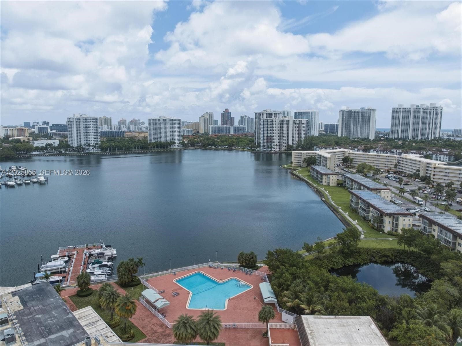 Point East Condo · #H106 in Aventura - Photo 7