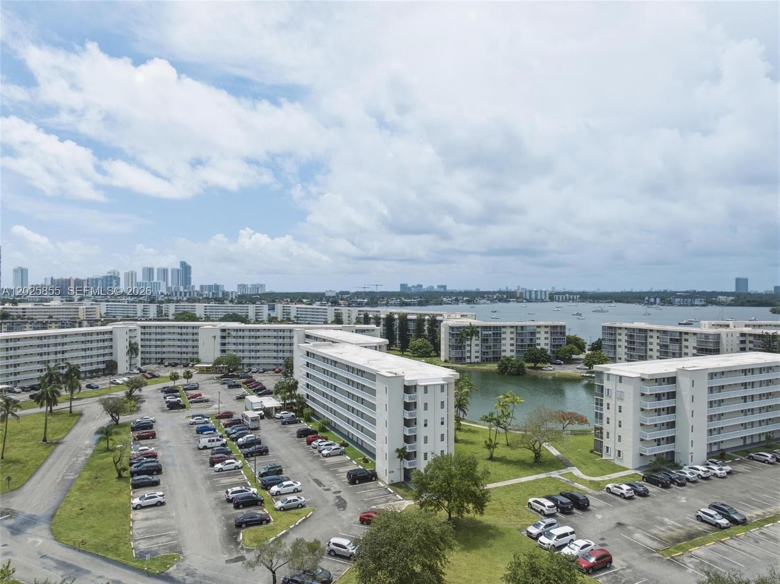 Point East Condo · #H106 in Aventura - Photo 38