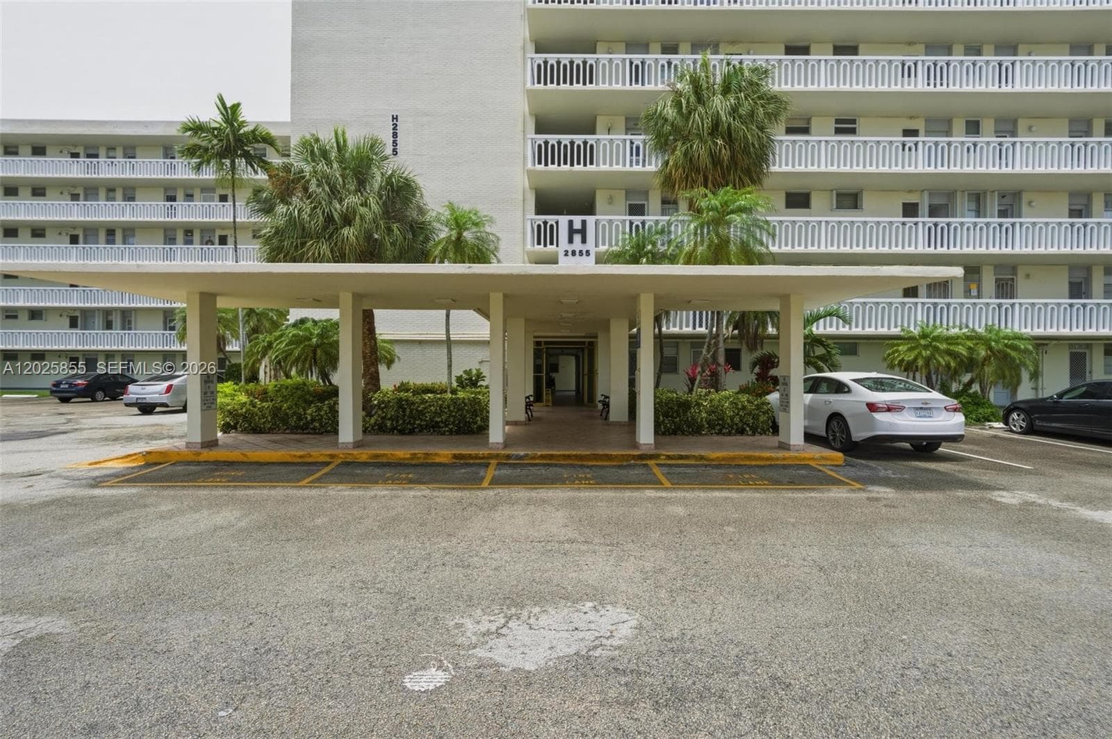 Point East Condo · #H106 in Aventura - Photo 40