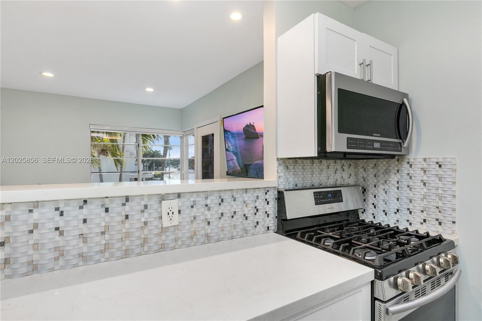 WATERSIDE CONDO · #6 in Miami Beach - Photo 7