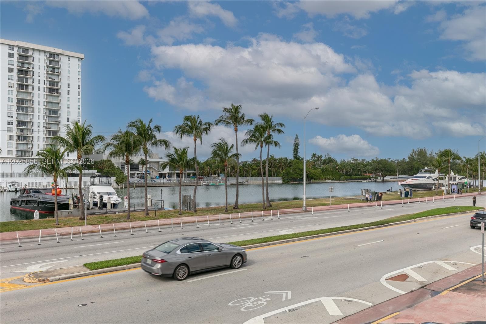 WATERSIDE CONDO · #6 in Miami Beach - Photo 14