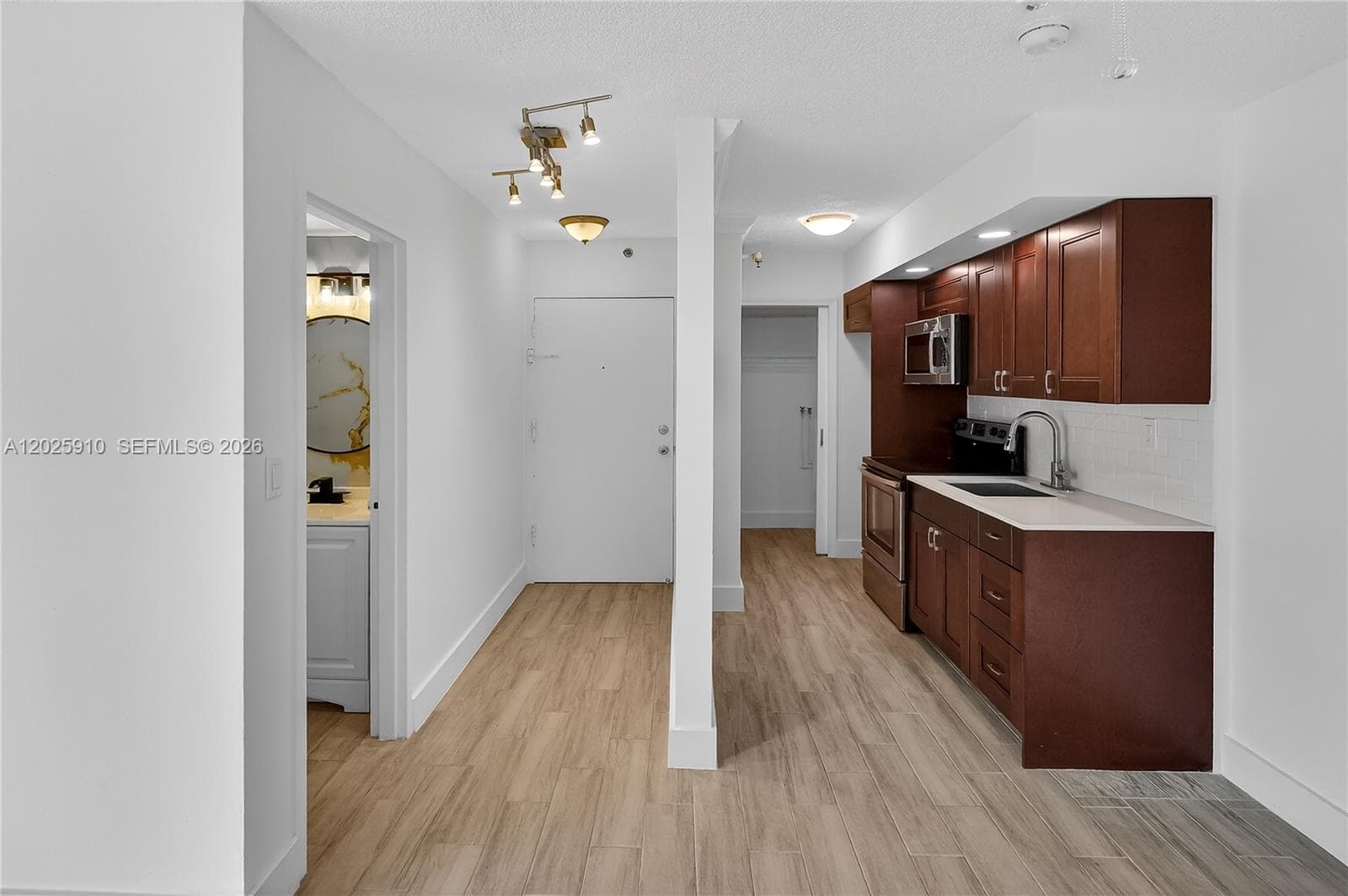 Islander Condominium · #504 in Miami Beach - Photo 6
