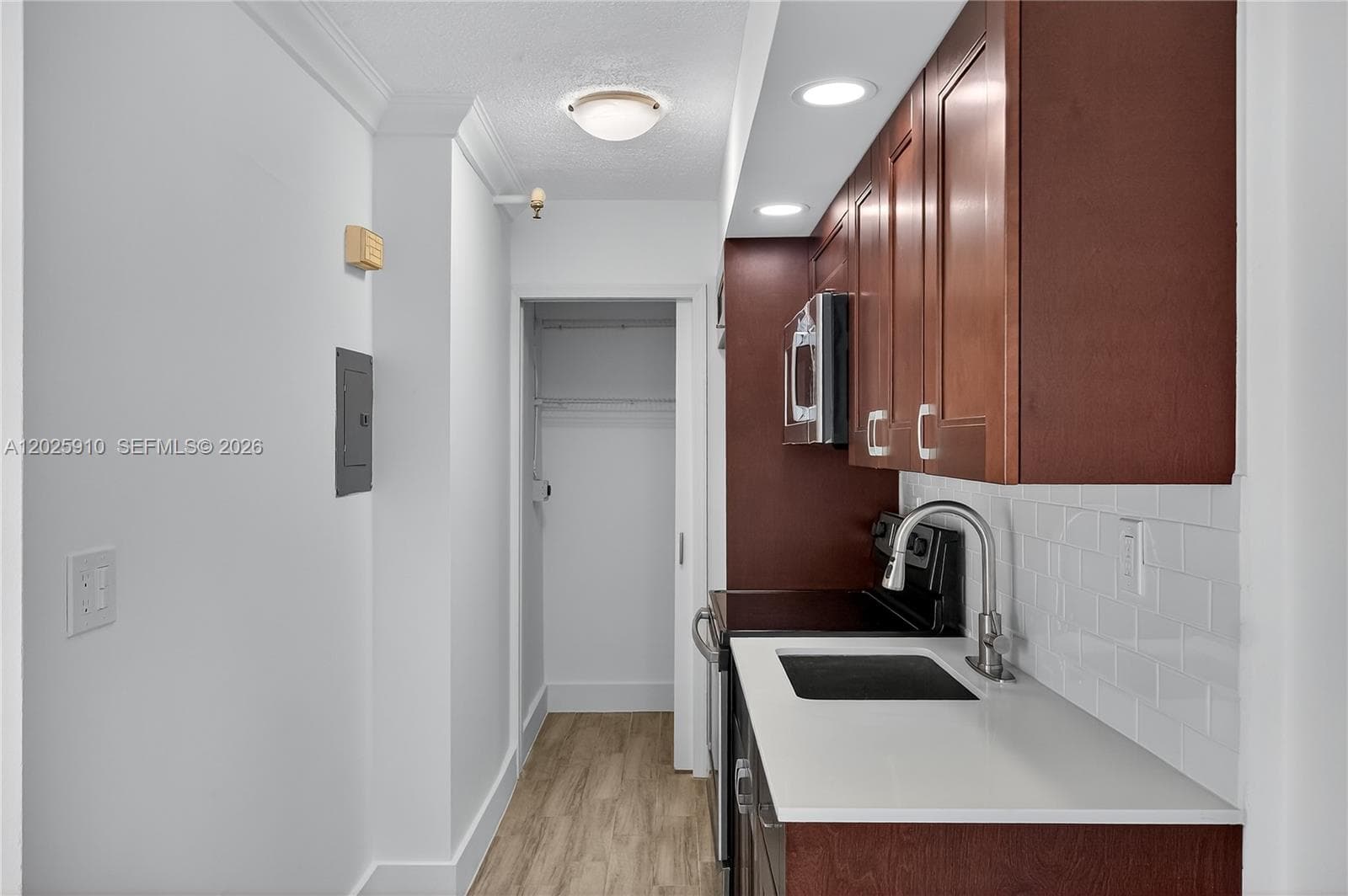 Islander Condominium · #504 in Miami Beach - Photo 9