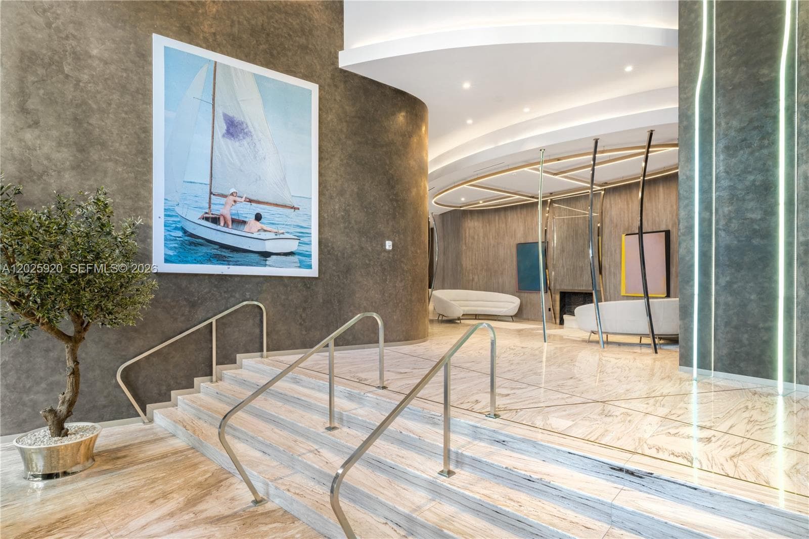 Brickell Flatiron · #2014 in Miami - Photo 5