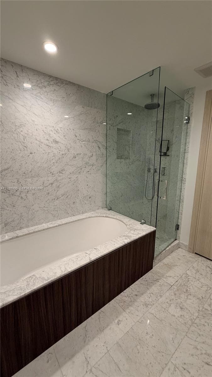 separate shower & soaking tub
