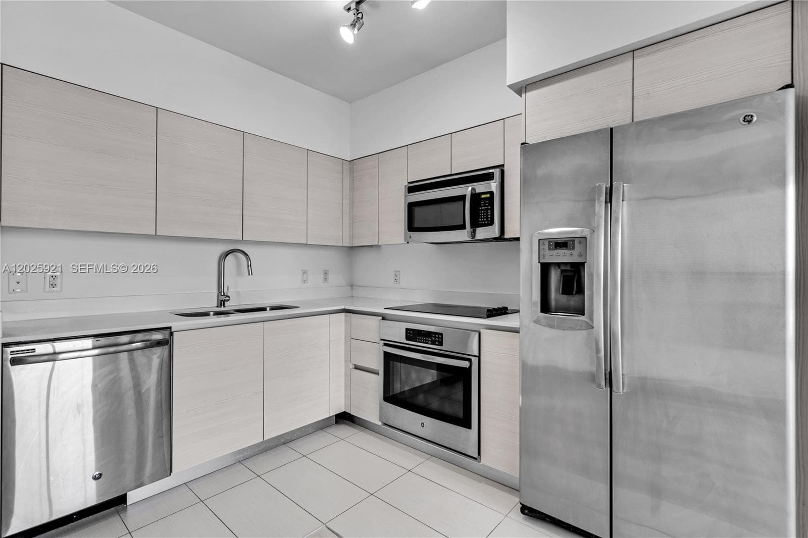 4250 BISCAYNE BOULEVARD C · #914 in Miami - Photo 2