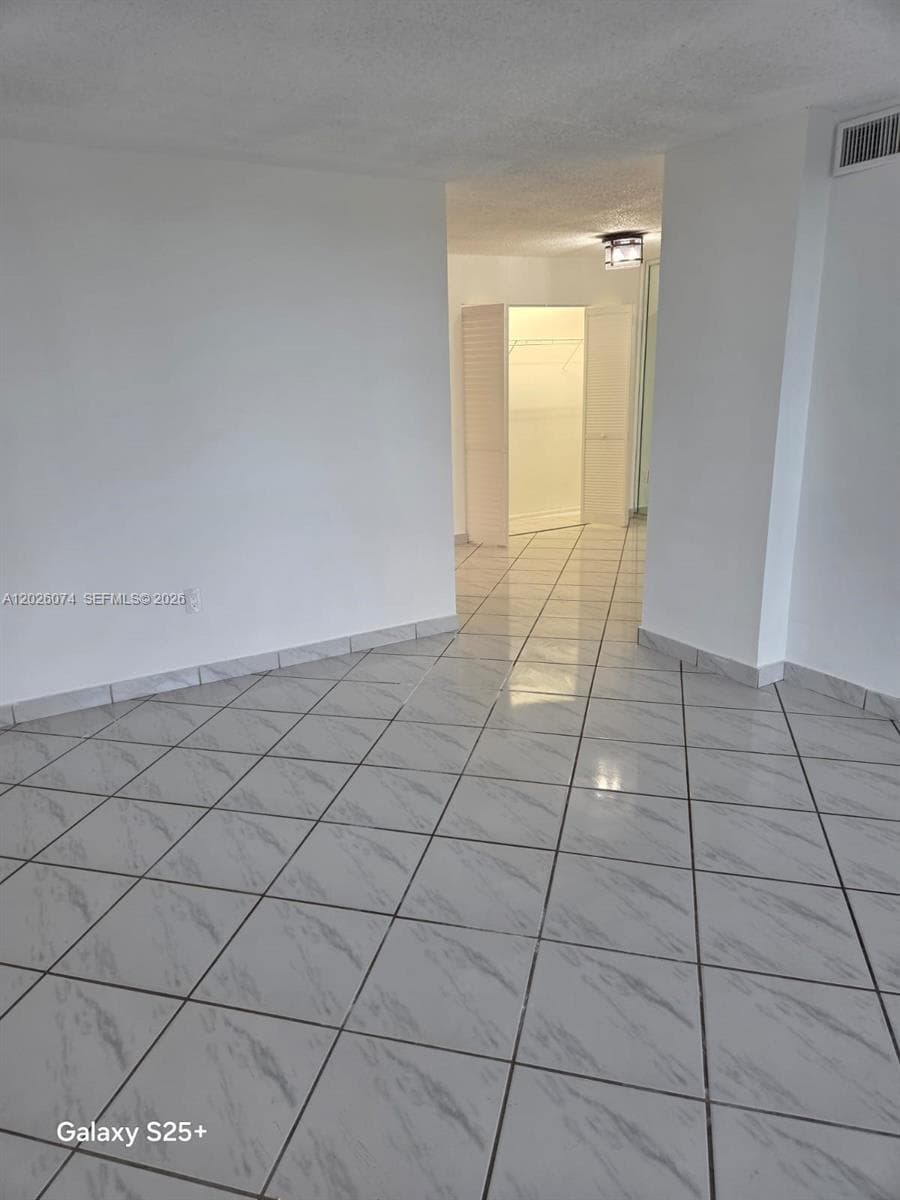 WOODSIDE APTS CONDO · #B601 in North Miami Beach - Photo 15