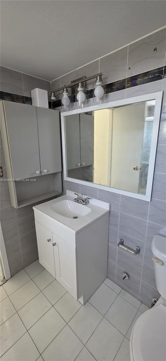 WOODSIDE APTS CONDO · #B601 in North Miami Beach - Photo 11