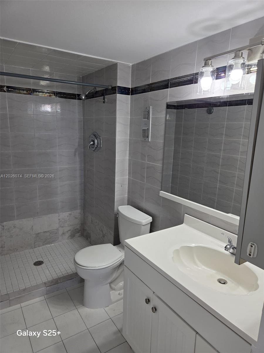 WOODSIDE APTS CONDO · #B601 in North Miami Beach - Photo 8