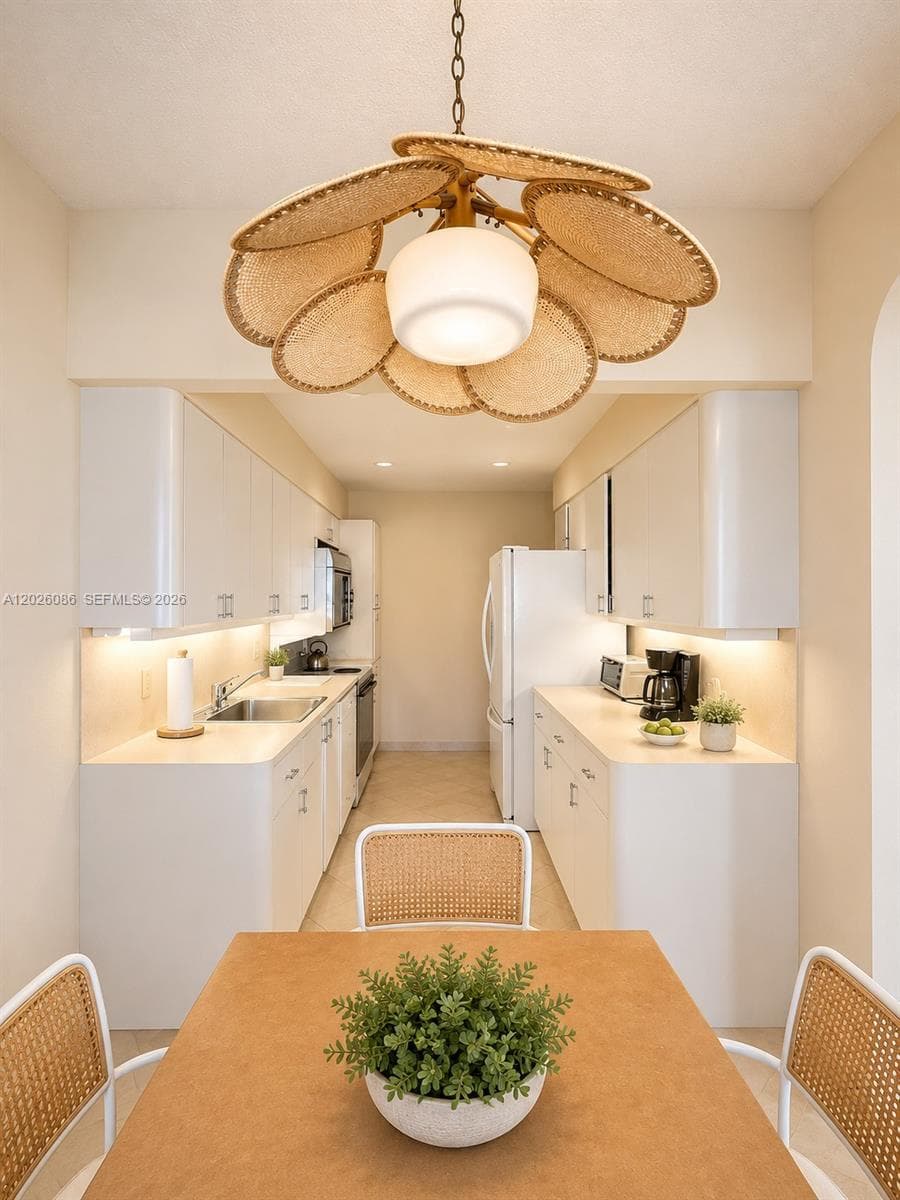 Prince George · #21A in Hallandale Beach - Photo 3