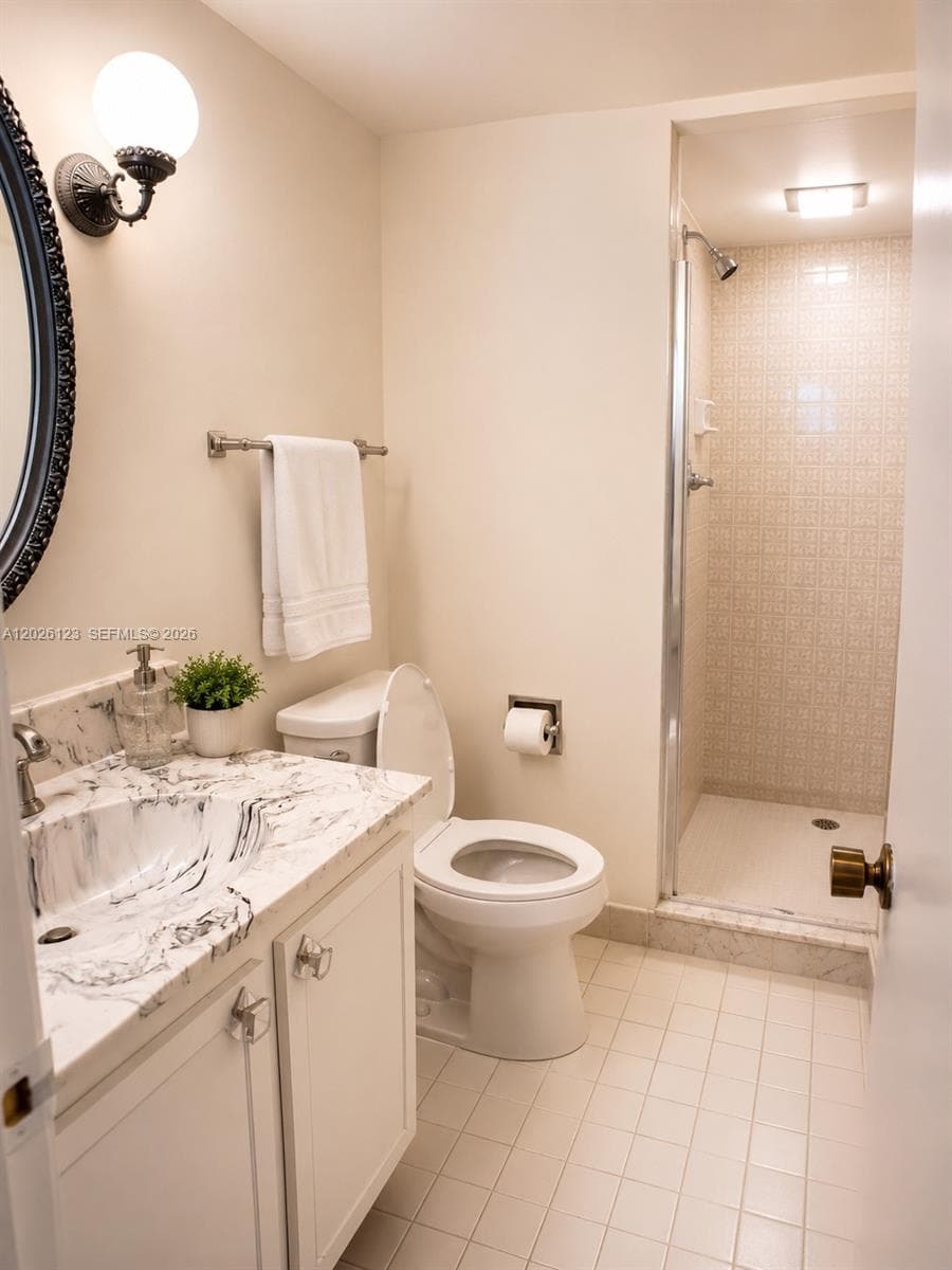 Prince George · #2G in Hallandale Beach - Photo 4