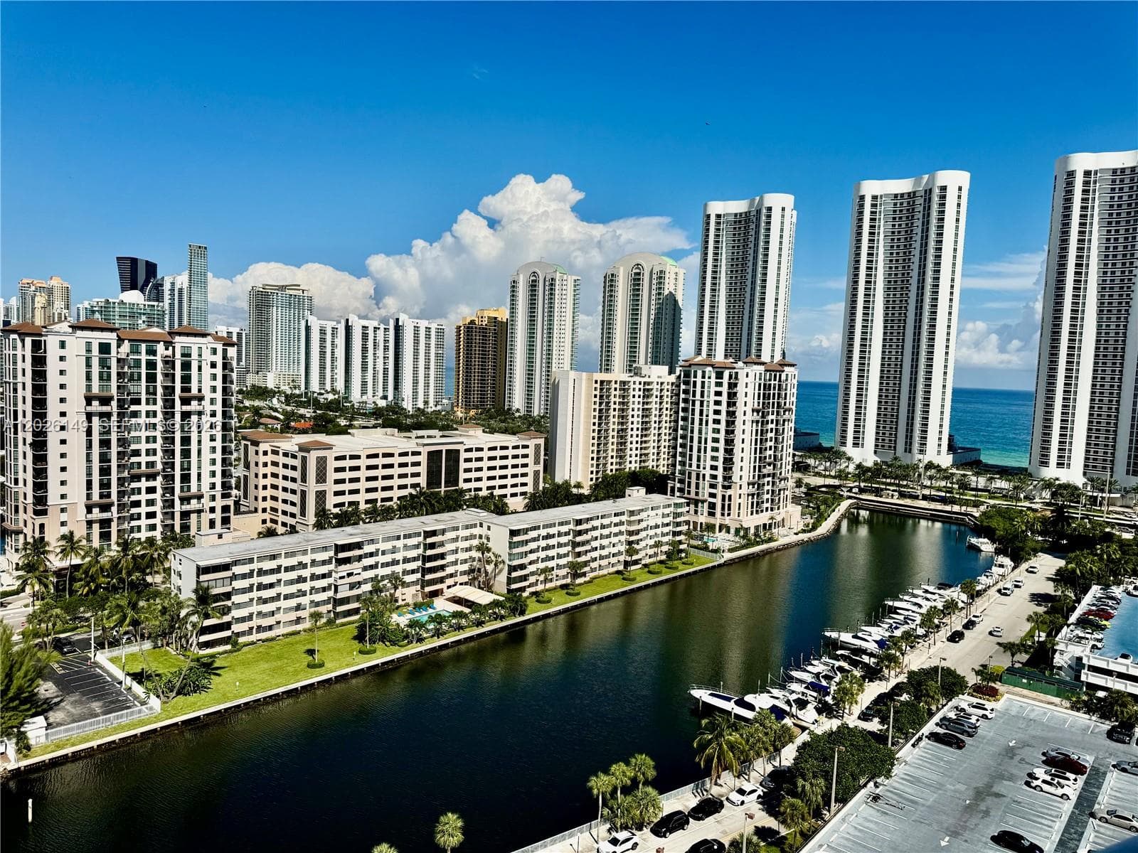 Arlen House · #1903 in Sunny Isles Beach - Photo 2