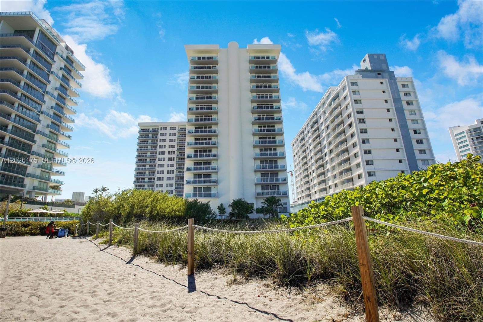 THE COLLINS CONDO · #1608 in Miami Beach - Photo 1