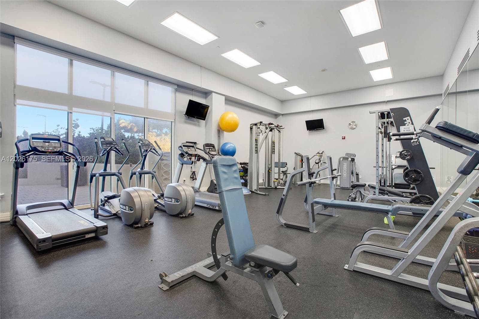 THE COLLINS CONDO · #1608 in Miami Beach - Photo 21
