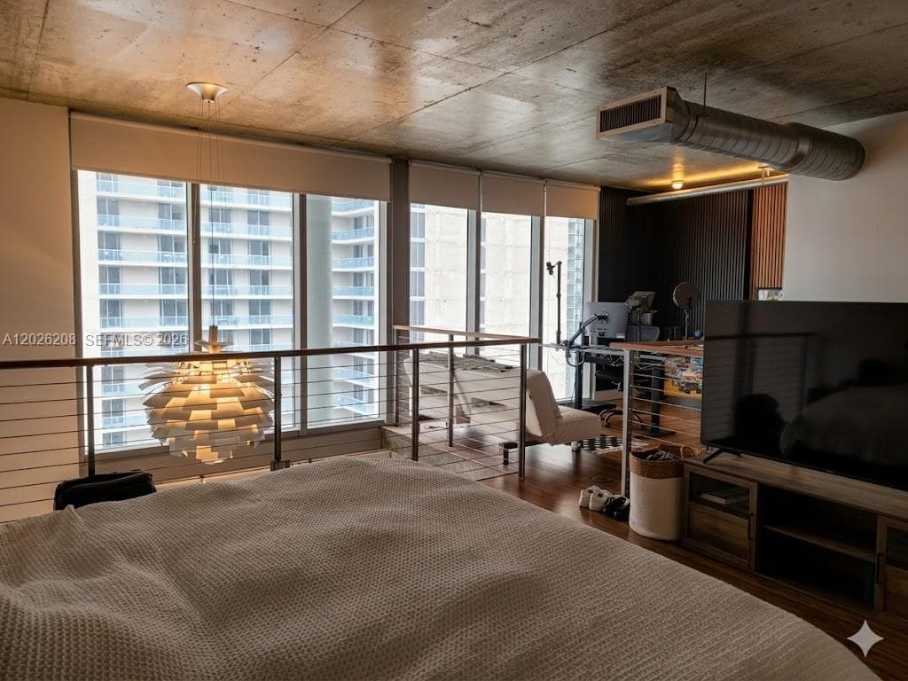NEO VERTIKA CONDO · #PHI12 in Miami - Photo 21