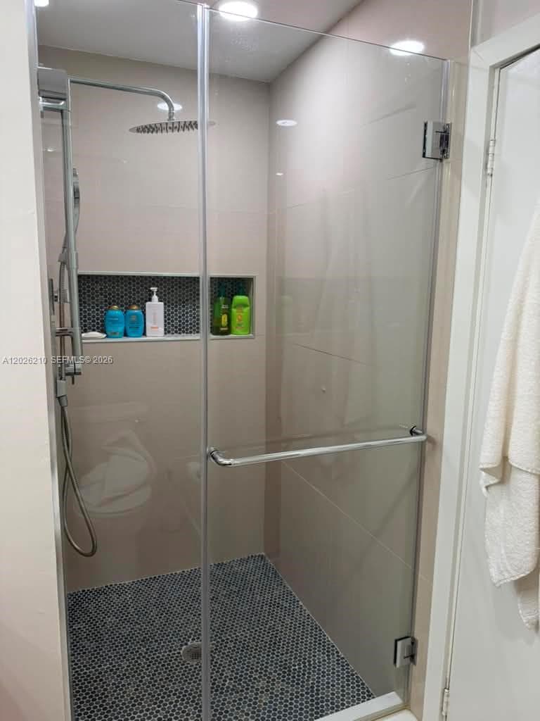 OLYMPUS CONDO PHASE · #2518 in Hallandale Beach - Photo 10