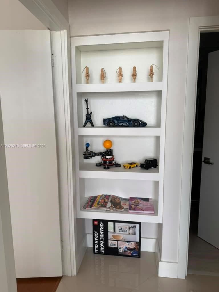 OLYMPUS CONDO PHASE · #2518 in Hallandale Beach - Photo 11