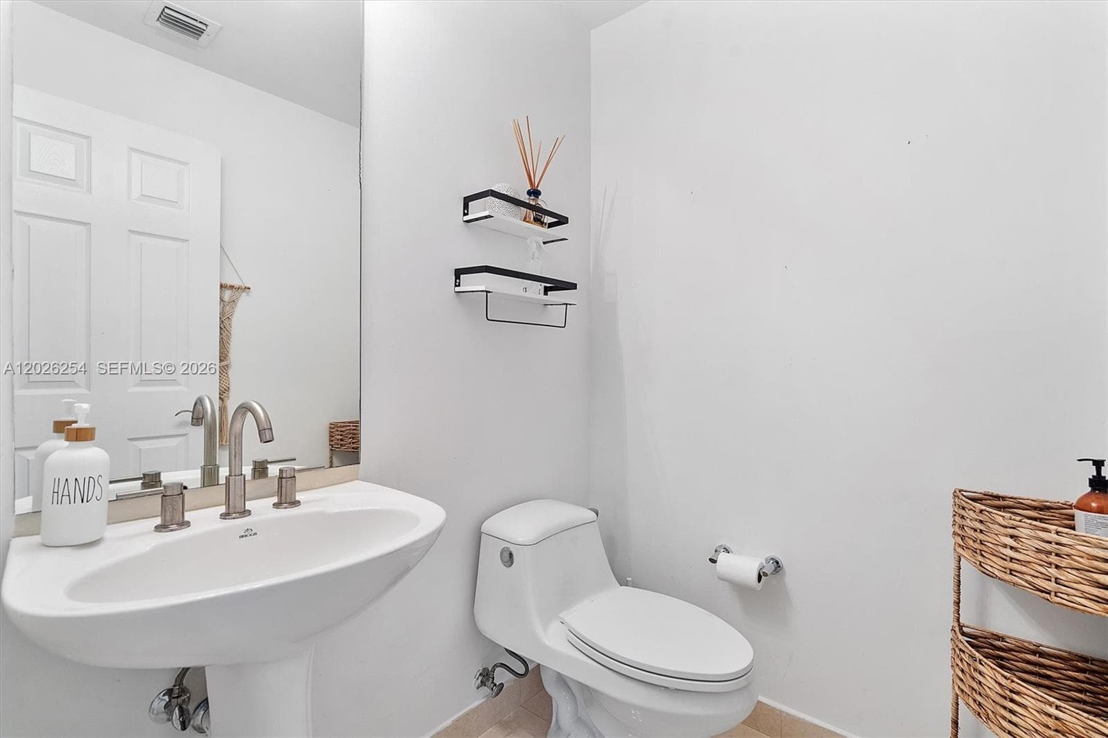 2704 NE 184th Ter photo 21