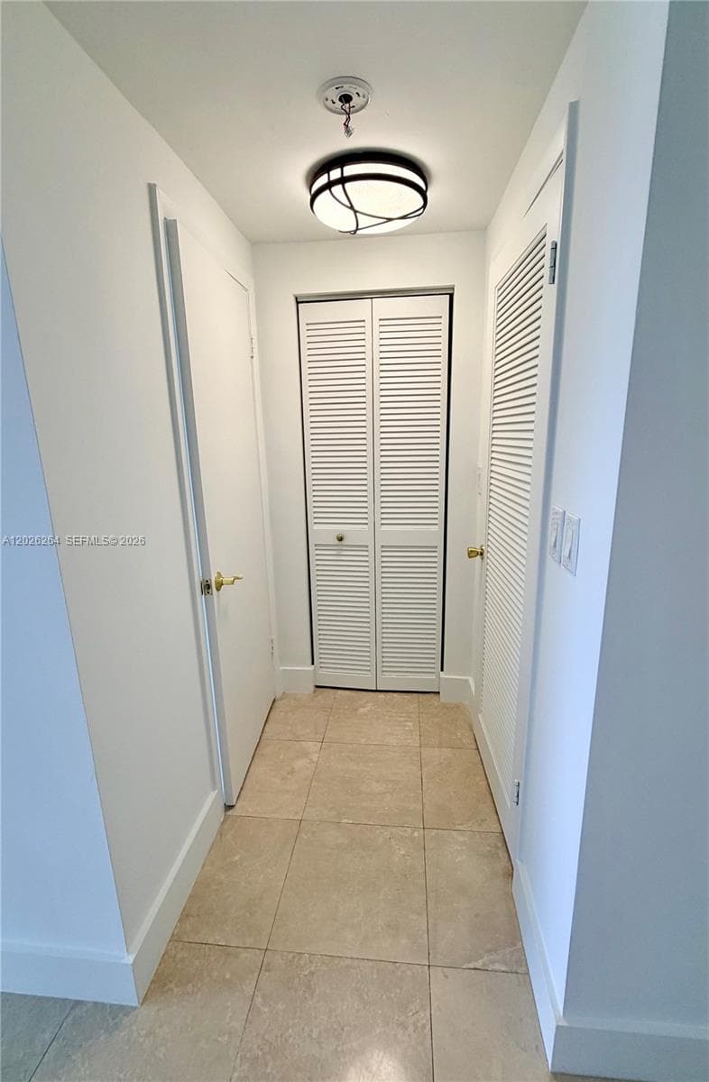 Imperial House · #15B in Miami Beach - Photo 23