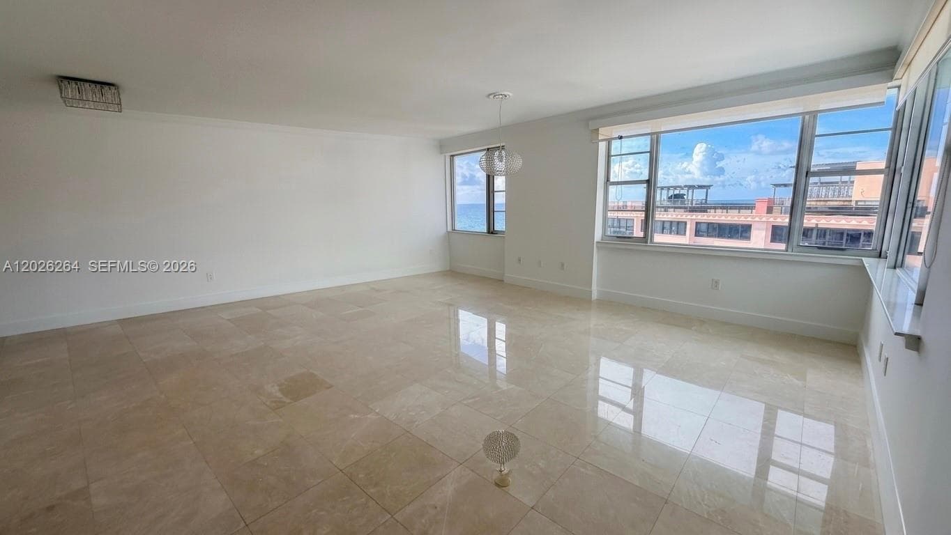 Imperial House · #15B in Miami Beach - Photo 4