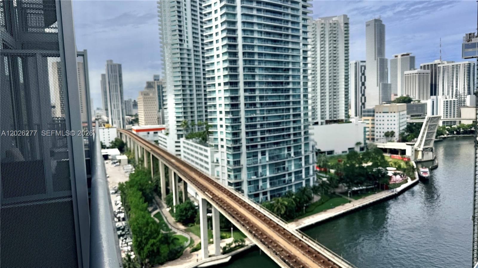 NEO VERTIKA CONDO · #1908 in Miami - Photo 10