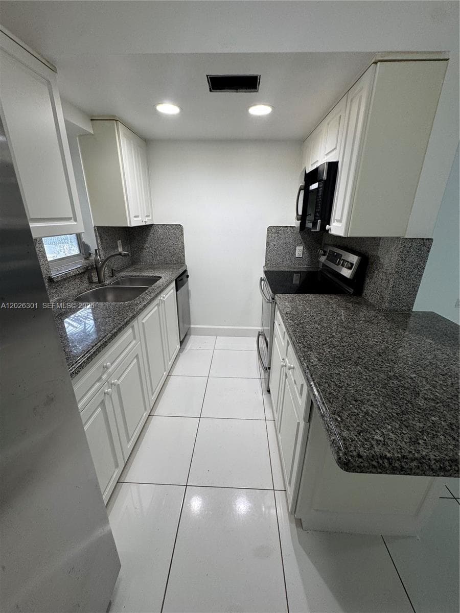 HARBOUR BAY CONDO · #A3 in Bay Harbor Islands - Photo 4