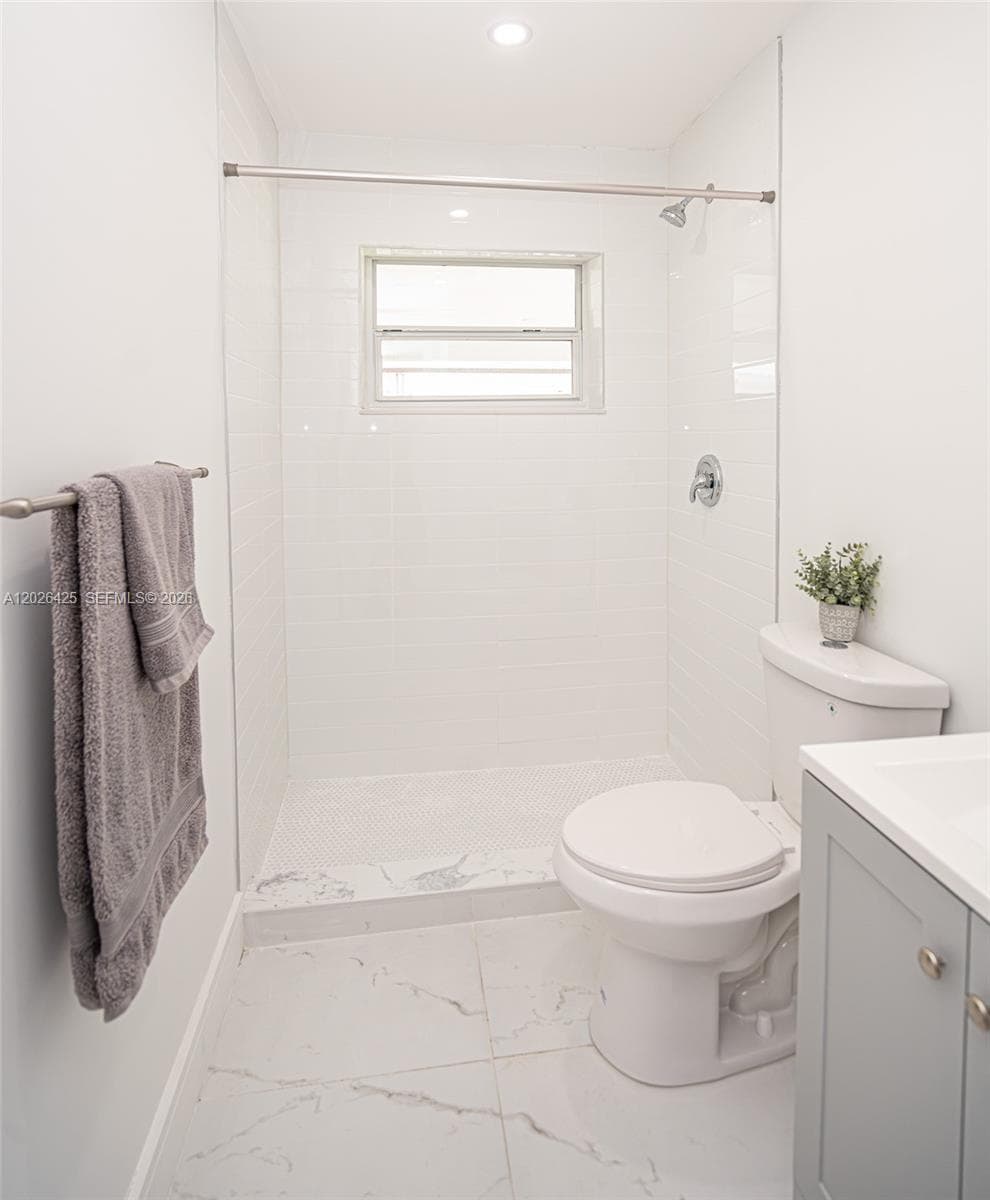 20720 NW 34 Avenue photo 28