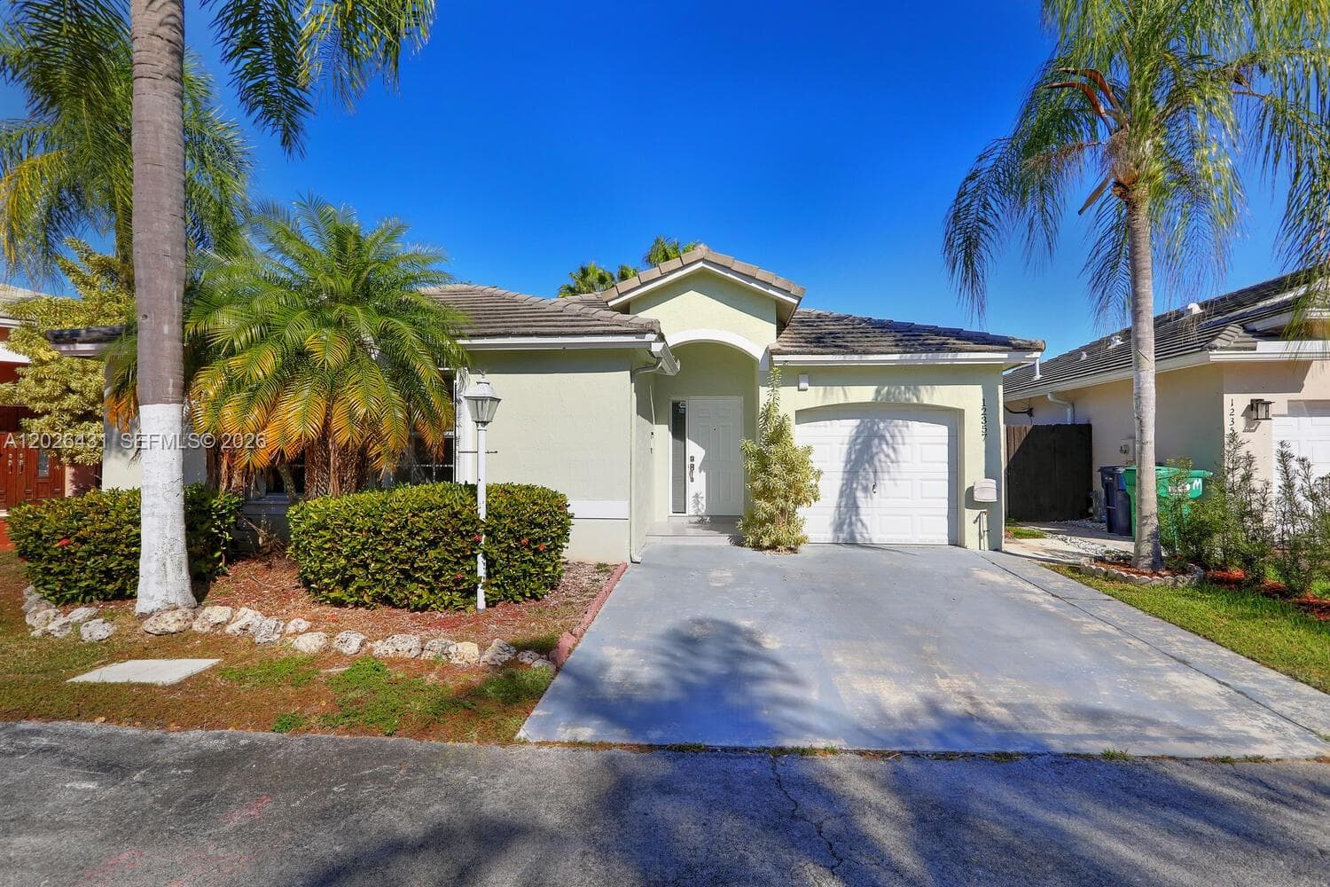 12357 SW 144th Ter photo 2