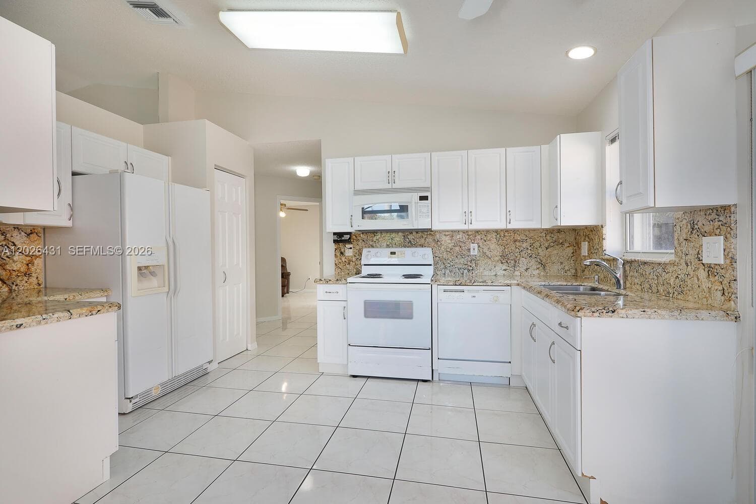12357 SW 144th Ter photo 11