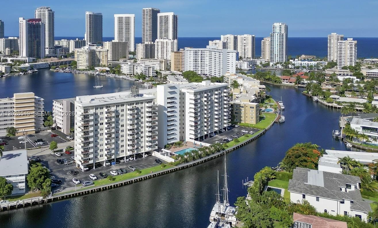 OCEAN VIEW TOWERS CONDO · #614 in Hallandale Beach - Photo 1
