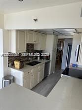 WINSTON TOWERS 600 CONDO · #502 in Sunny Isles Beach - Photo 2