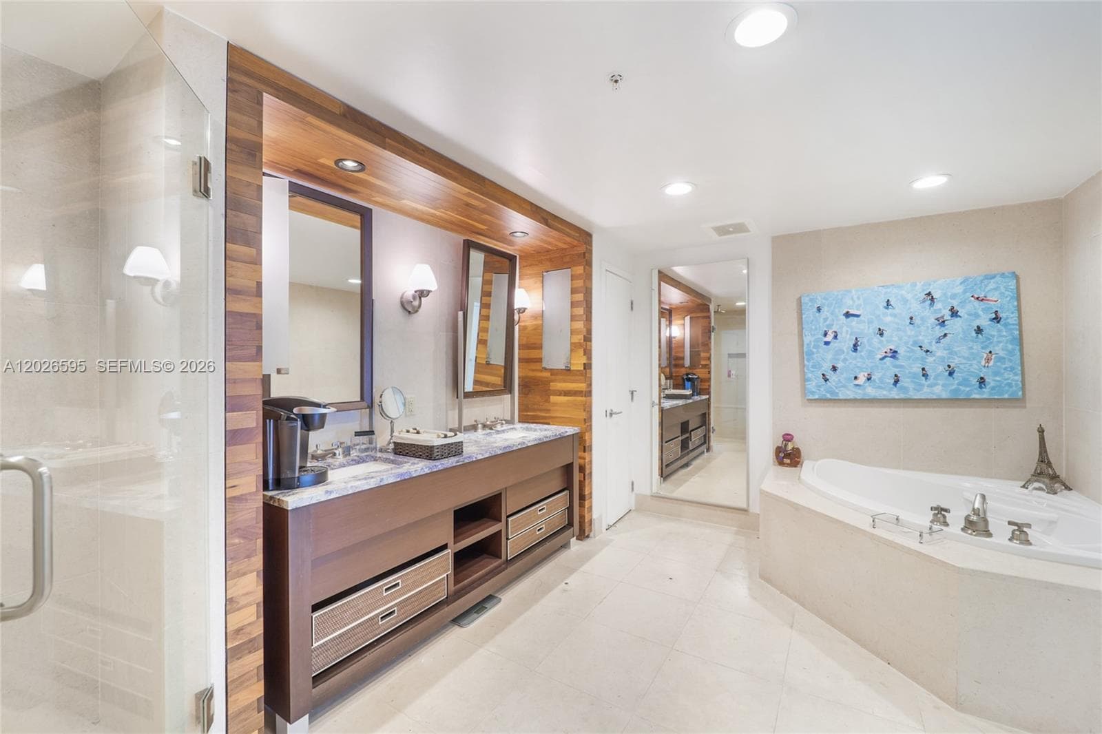 Carillon Miami Beach · #204 in Miami Beach - Photo 9