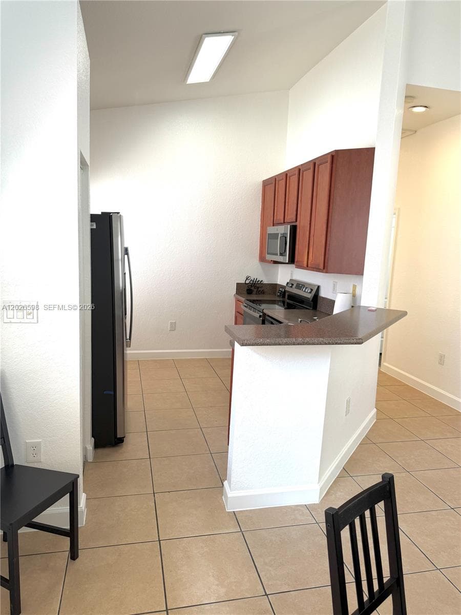 3951 NE 11th Dr photo 16