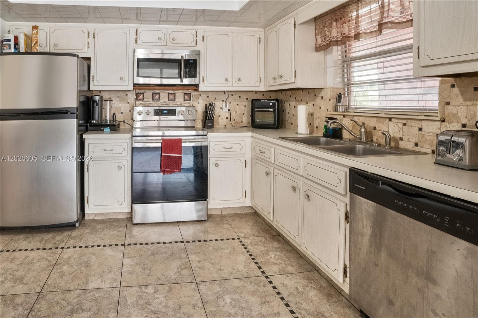 ELDORADO PLAZA WEST CONDO · #18C in Hallandale Beach - Photo 4