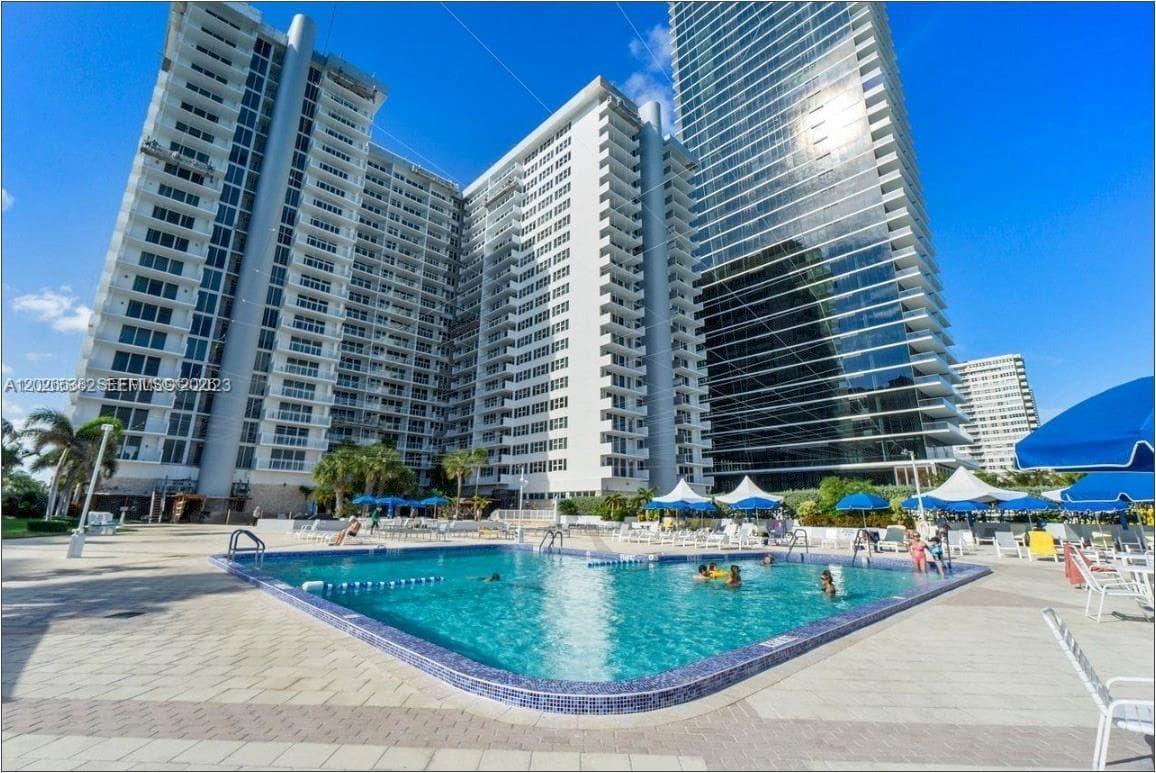 PARKER PLAZA CONDO ESTATE · #723 in Hallandale Beach - Photo 2