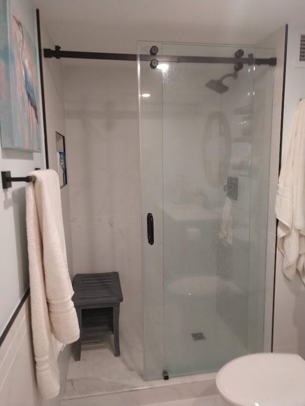 ROYAL COAST CONDO BATHROOM 4