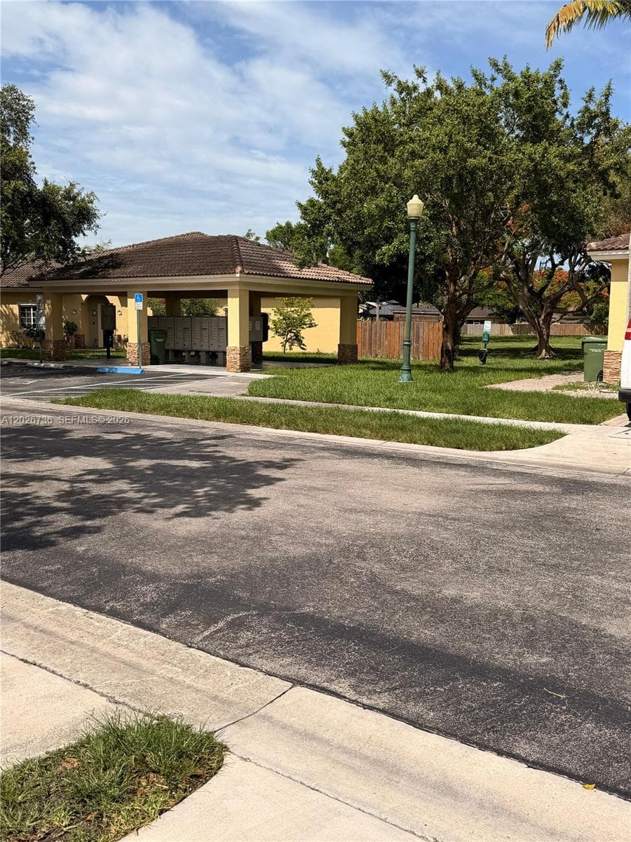 1174 NE 32nd Ave #0 photo 2