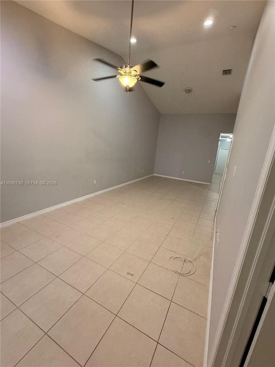 1174 NE 32nd Ave #0 photo 12