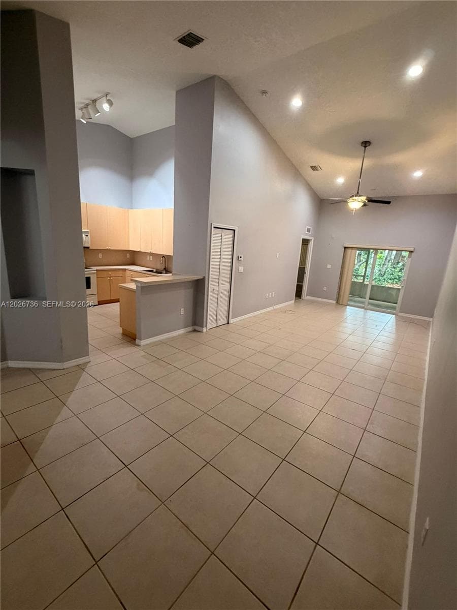 1174 NE 32nd Ave #0 photo 5