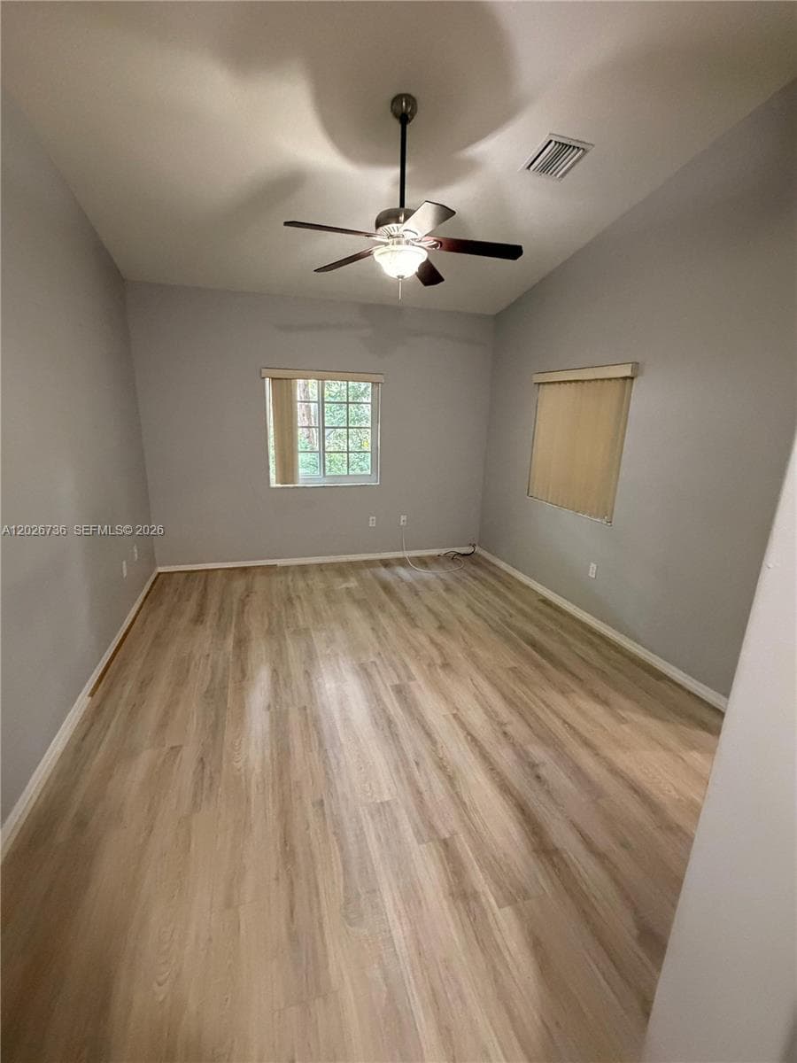 1174 NE 32nd Ave #0 photo 4
