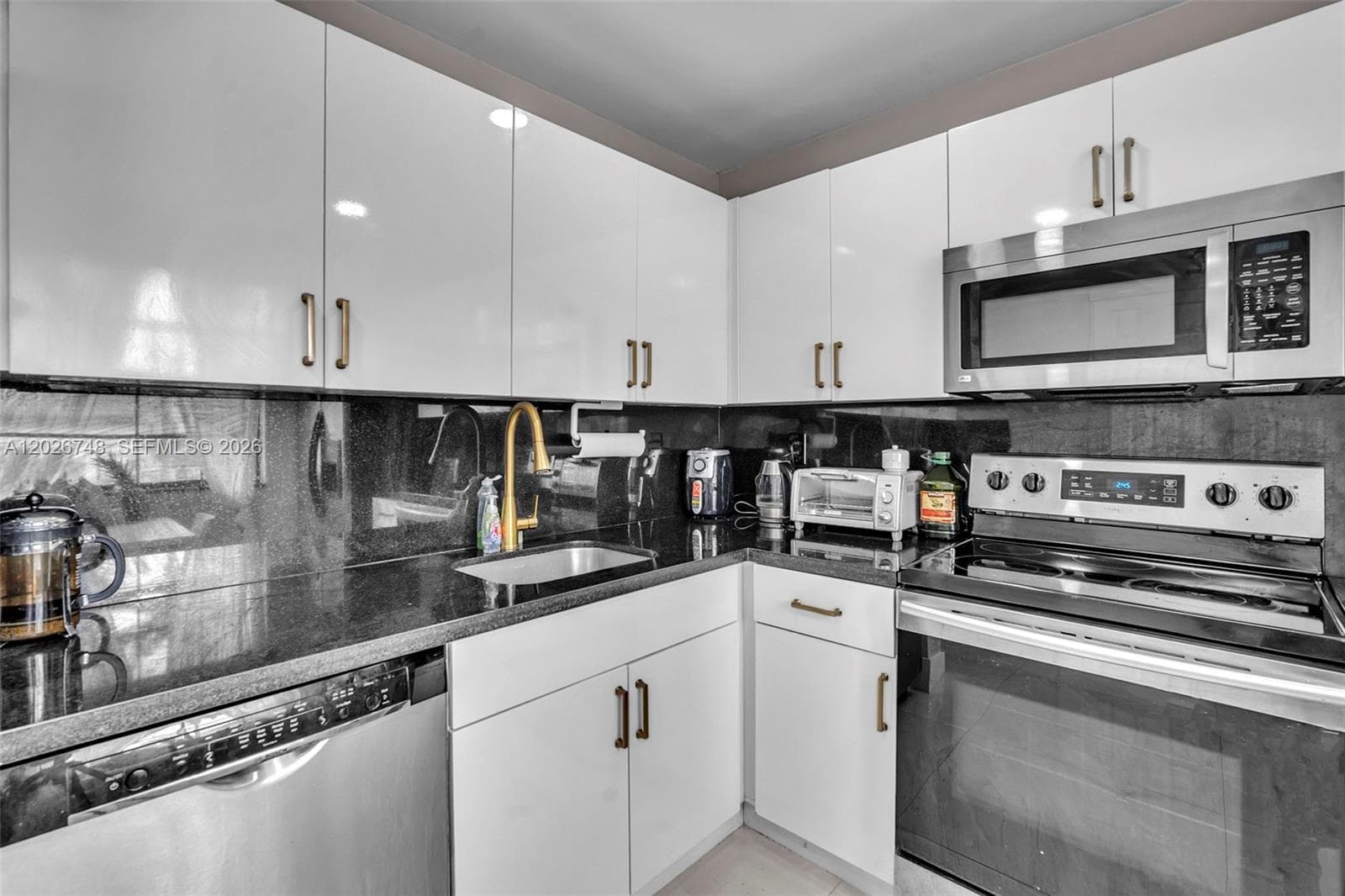 MARINER VILLAGE GARDEN · #343-4 in Aventura - Photo 32