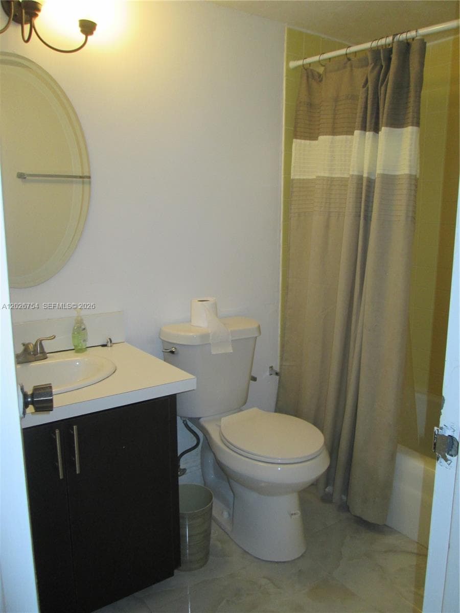 WINSTON TOWERS 200 · #411 in Sunny Isles Beach - Photo 17