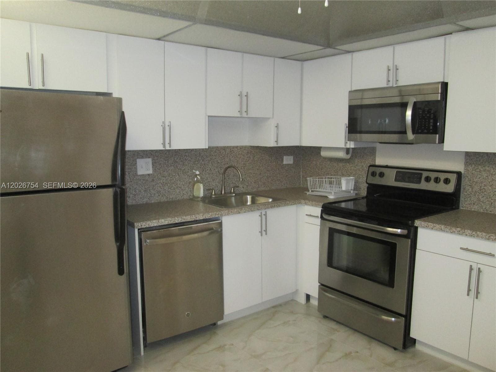 WINSTON TOWERS 200 · #411 in Sunny Isles Beach - Photo 11