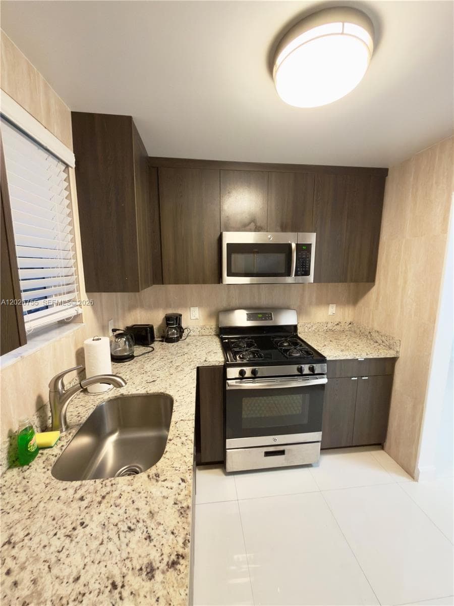 BAY HARBOR ISLAND · #12 in Bay Harbor Islands - Photo 10