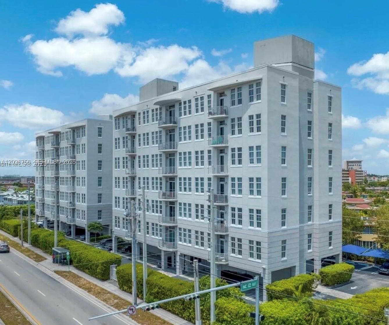 Skylofts Condo · #E405 in Miami - Photo 1