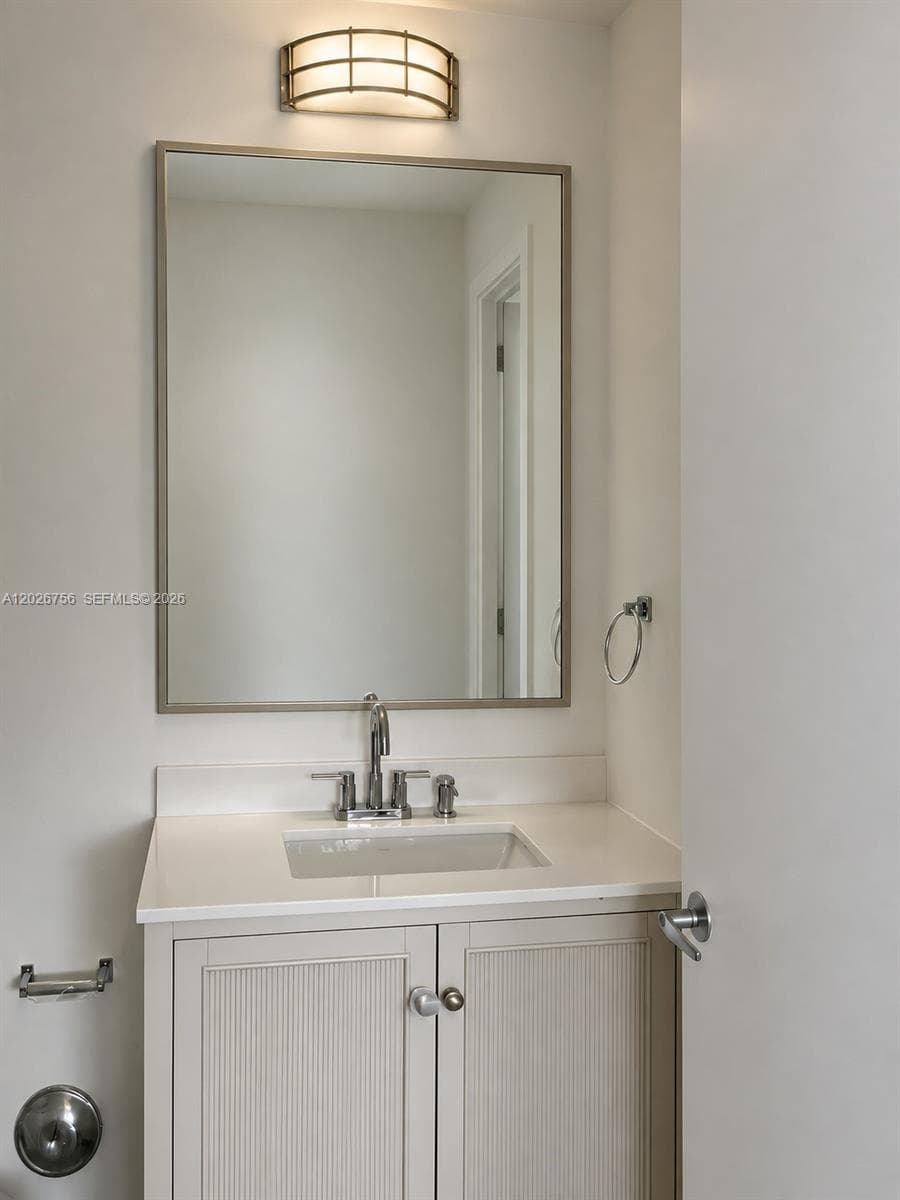 Skylofts Condo · #E405 in Miami - Photo 10
